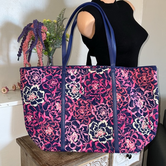 Jumbo Vera Bradley Pink/Purple Roses Weekender Tote - Picture 5 of 10